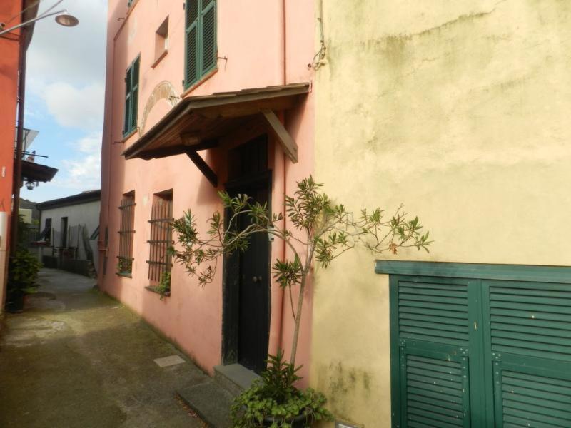 Trilocale In Dimora Tipica Appartement Montale  Buitenkant foto